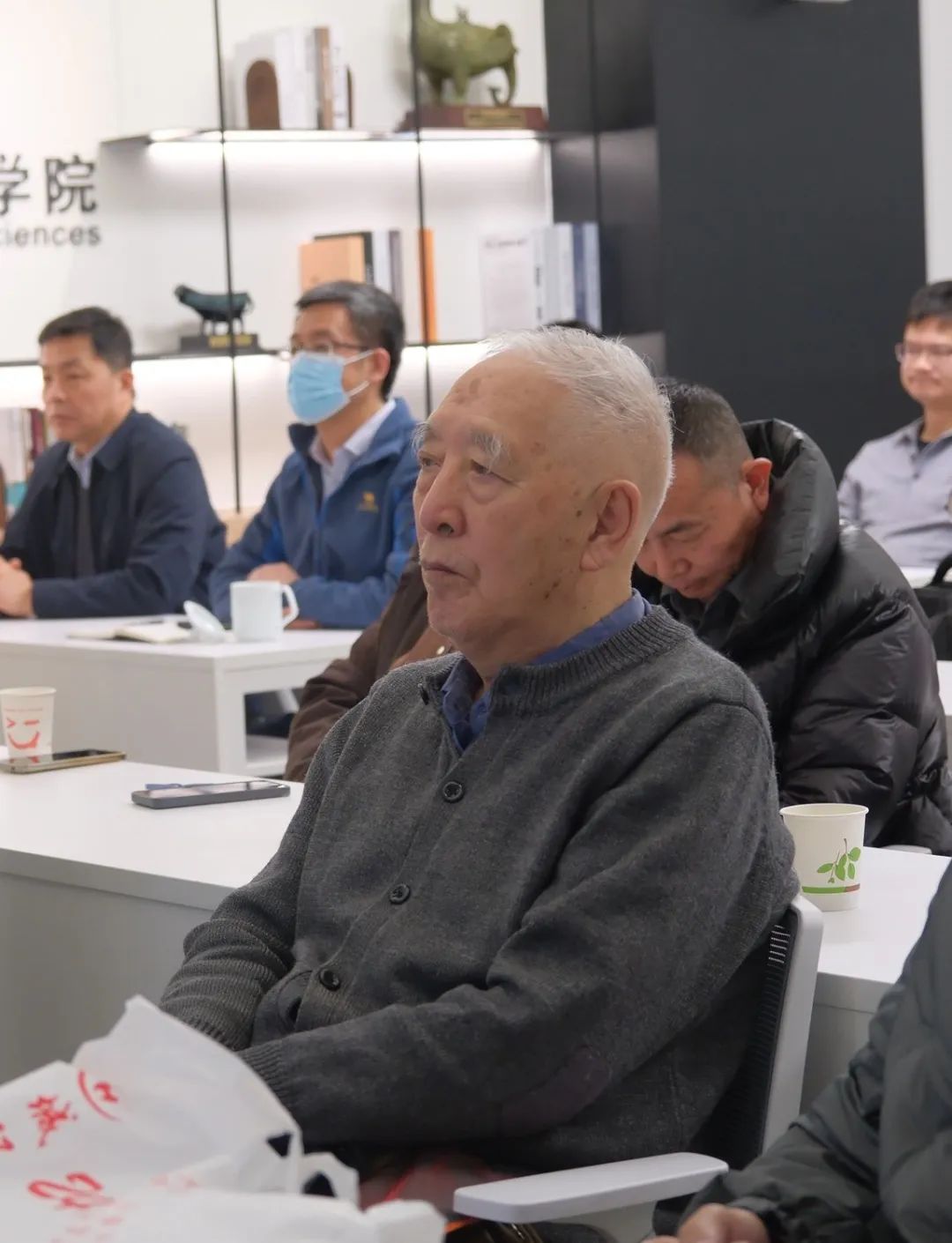 d9f6efe637d94c088b42128277d9602d.jpg 9.jpg